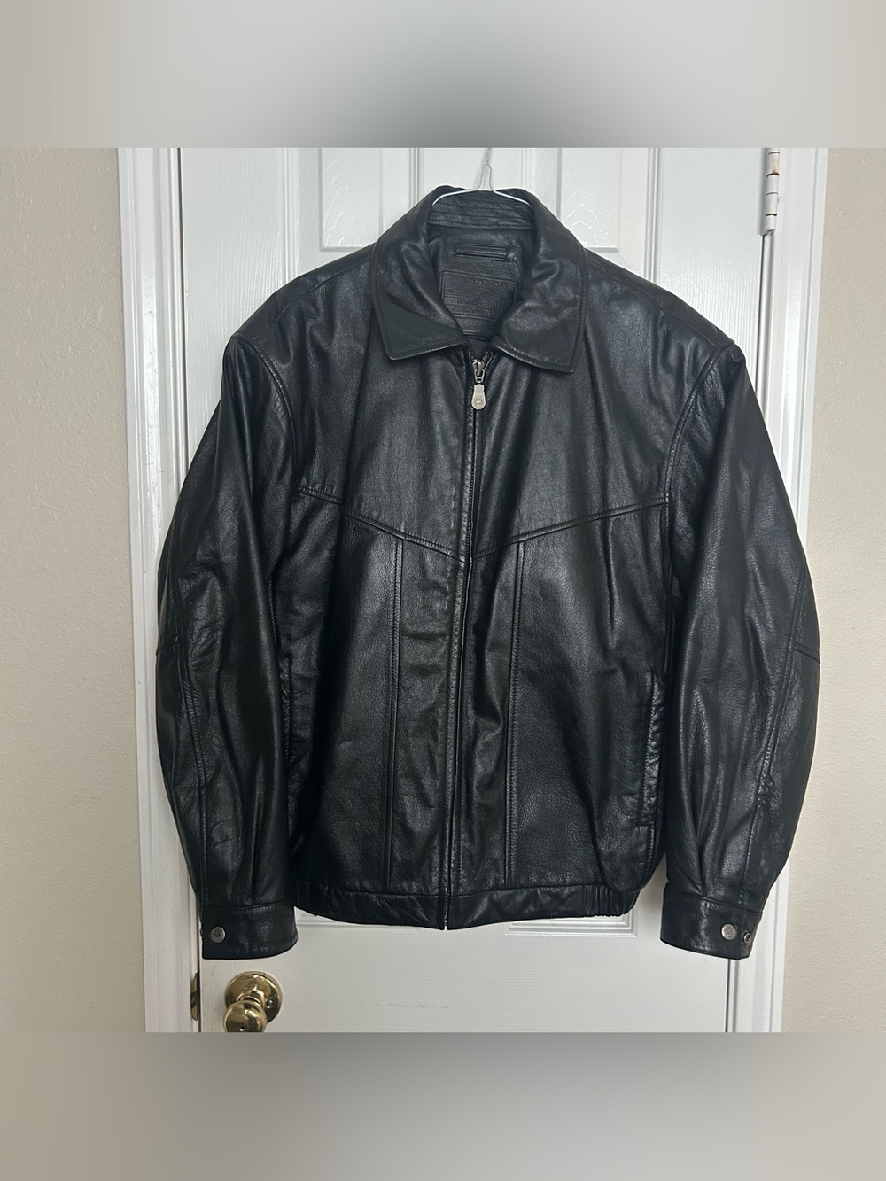 Roundtree & Yorke Jacket Mens Medium Black Leather Bomber Full Zip Jacket